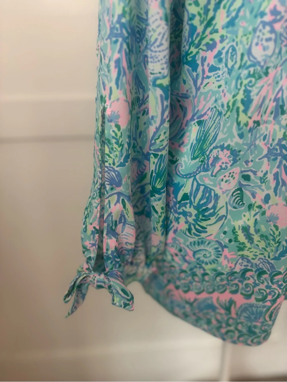 Lilly Pulitzer Pamela V-Neck Top surf blue in soleil it on me size small